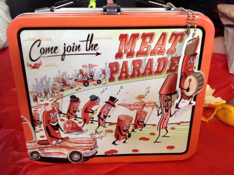 Illustration for article titled This Is The Best Goddamn Lunchbox I Have Ever Seen